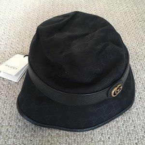 Gucci Black Canvas GG Supreme Bucket Hat NWT